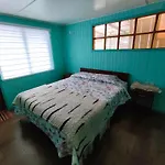 Casa A Cuadras De La Plaza